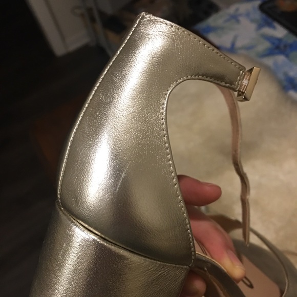 Sam Edelman - SUSIE Gold Leather Block Heels 7 - Picture 13 of 14
